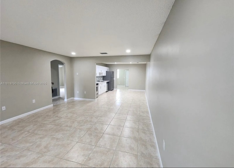 Building Photo - 1806 SW 97th Ave