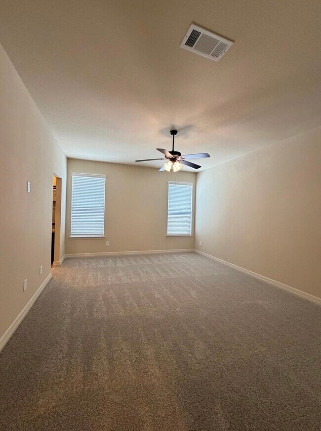 Building Photo - 5423 Lachlan Springs Ln