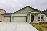 Building Photo - West Pasco 3 bed/2 bath Home