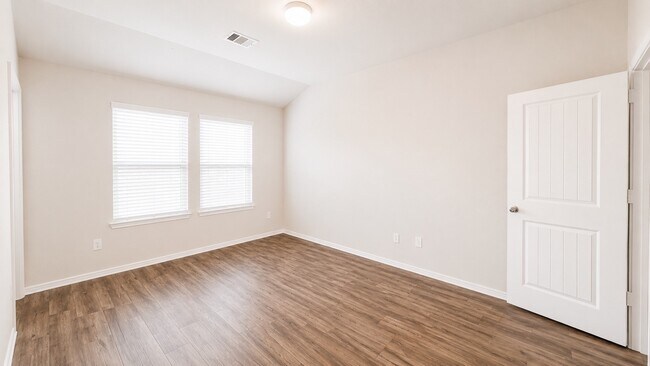 Building Photo - 6410 Indigo Cliff Dr