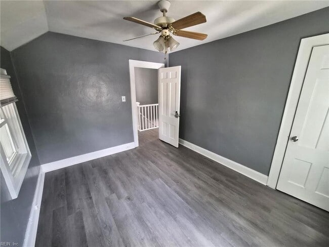 Building Photo - 3 Cotton Pl