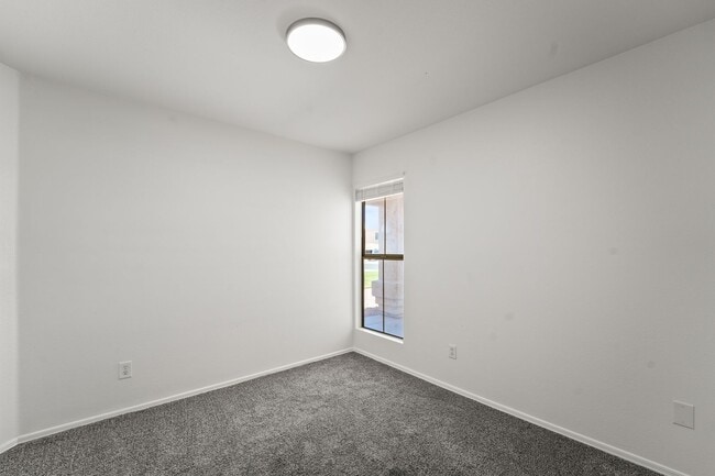 Building Photo - Chic Peoria Rental – Updated Appliances & ...