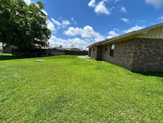 Building Photo - 249 Hannover Cir