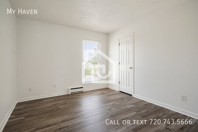 Building Photo - 17898 E Mexico Dr