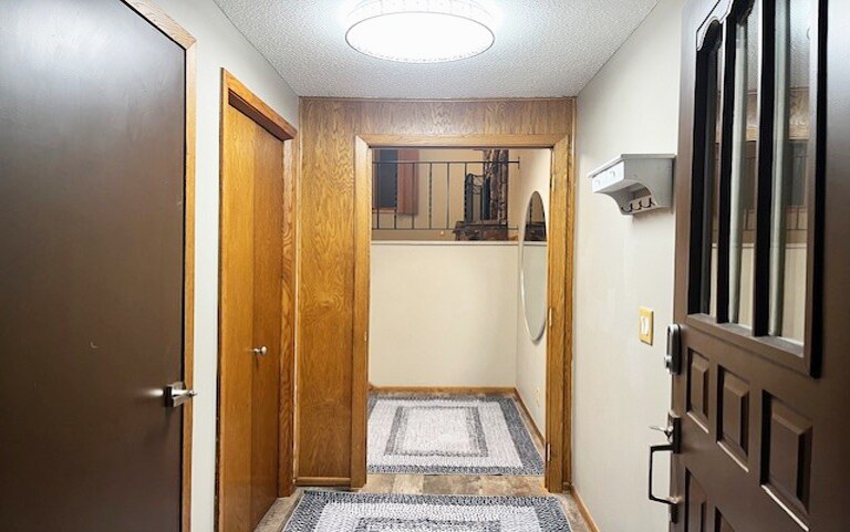 Building Photo - 3879 Polk St NE