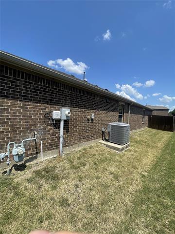 Building Photo - 1610 Sorghum Dr