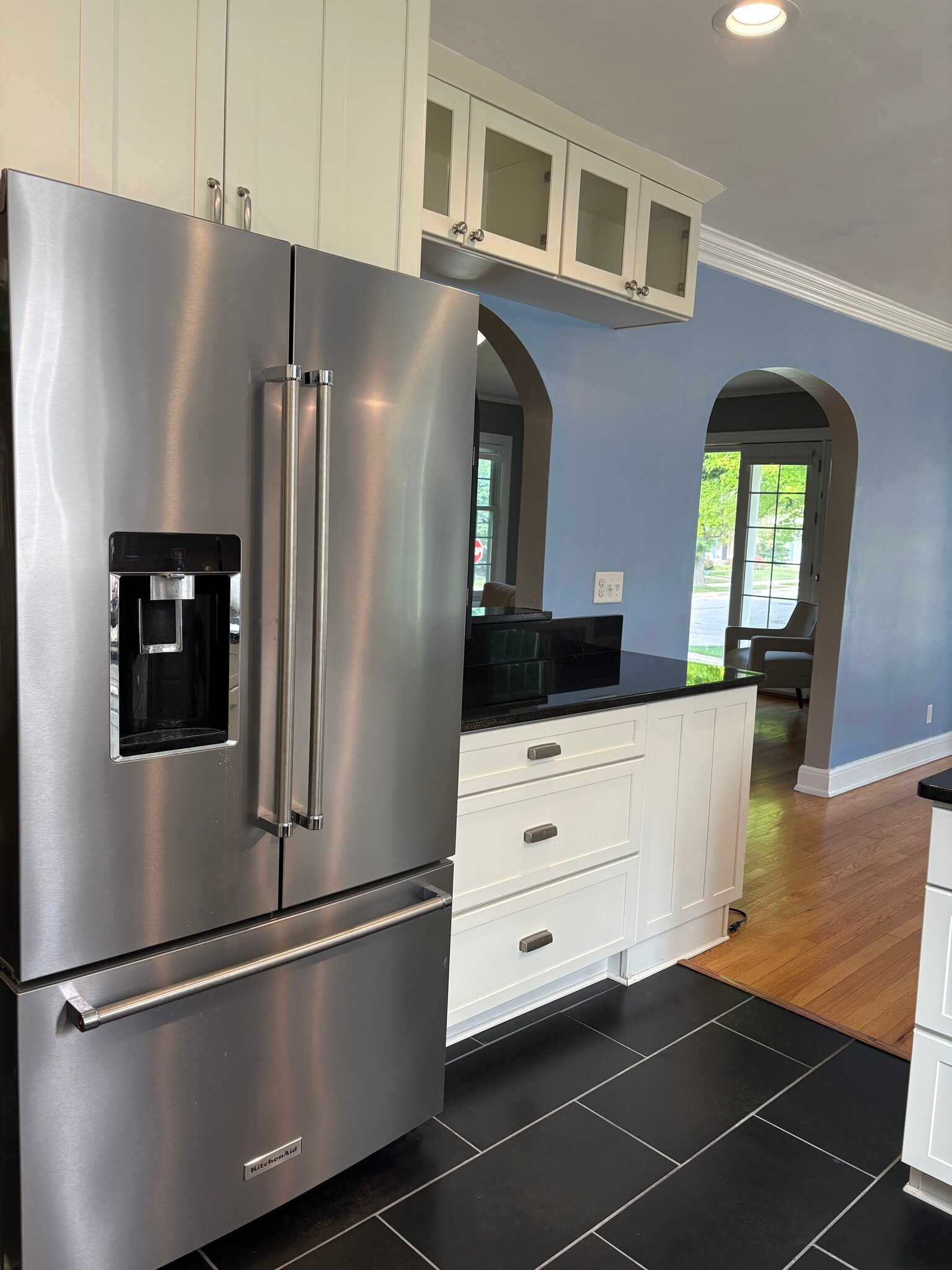 kitchen - 2219 E Marion St