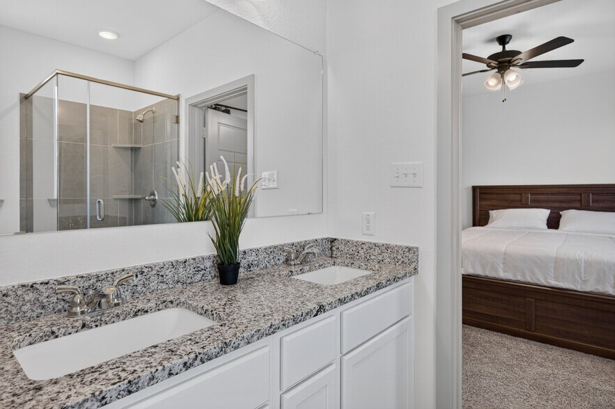 Building Photo - 6508 McGregor Loop