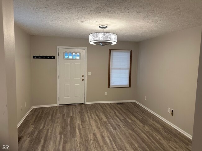 Building Photo - 830 N California St