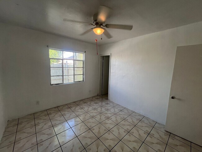 Building Photo - 129 Tassie Way