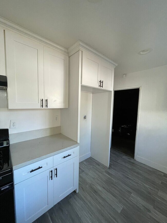 Building Photo - For Rent – 3 Bed, 2 Bath Home in Rowland Heights