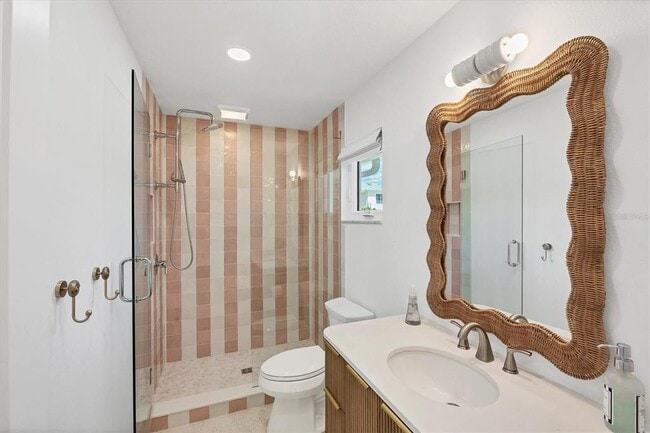 Building Photo - 1915 Pennsylvania Ave