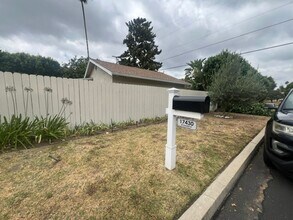 Building Photo - 17430 Gledhill St