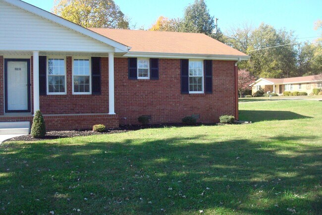 Building Photo - 502 Gracy Ave