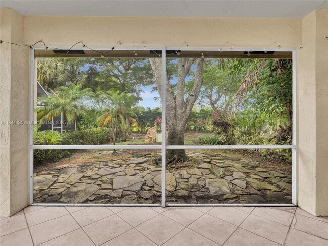 Building Photo - 18164 Boca Way Dr