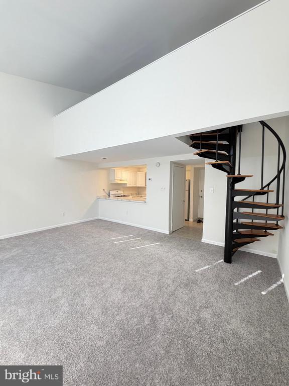 Building Photo - 5485 Harpers Farm Rd