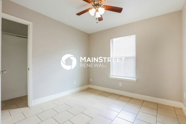 Building Photo - 3 Bedroom Pet-Friendly Home in CONVERSE, T...