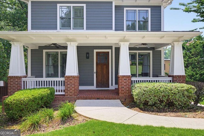 Building Photo - 1452 Woodland Hills Dr NE