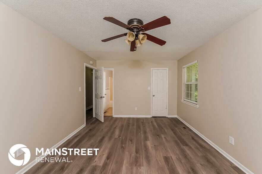 Building Photo - 5140 Willow Ridge Dr