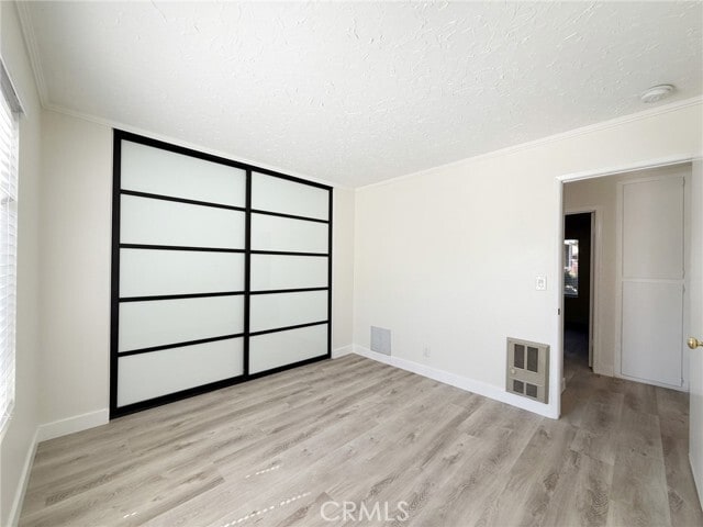 Building Photo - 231 Springview