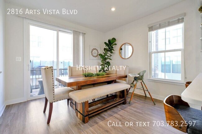 Building Photo - 2816 Arts Vista Blvd