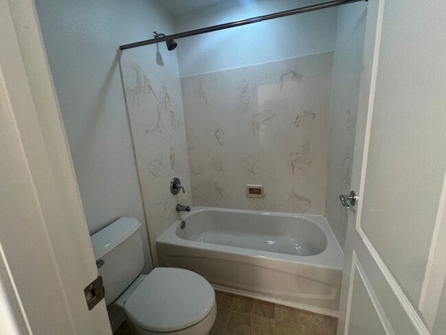 Building Photo - OVER 4000 SQ. FT. EXECUTIVE HOME IN GATED COMMUNITY