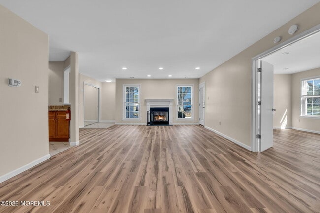 Building Photo - 435 Hancock Pl