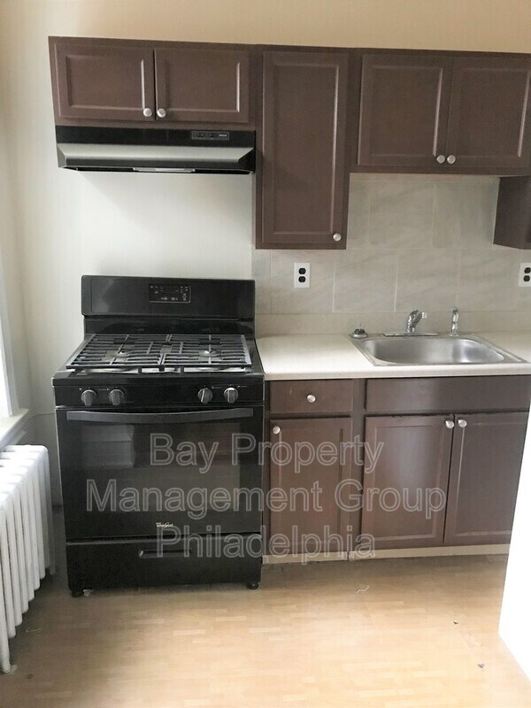 Building Photo - 435 S 51st St
