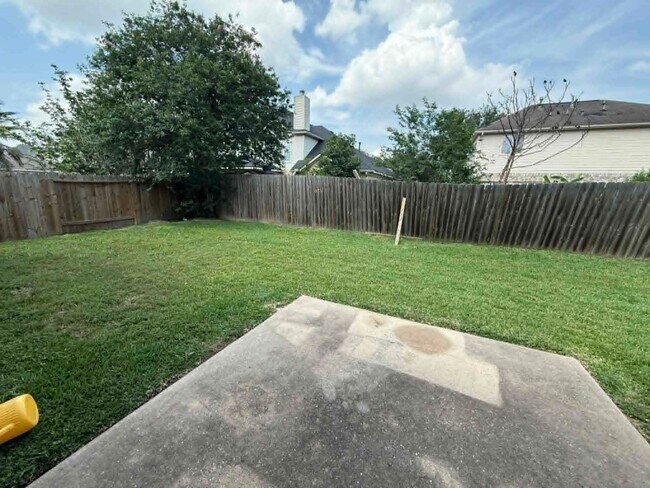 Building Photo - 13814 Bink Ct