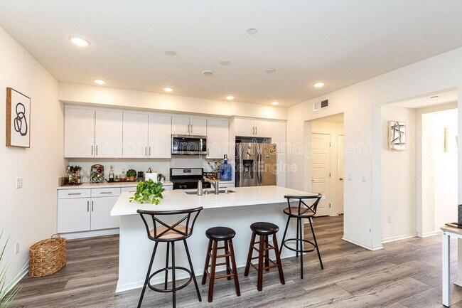 Building Photo - 5405 Beach Grass Ln