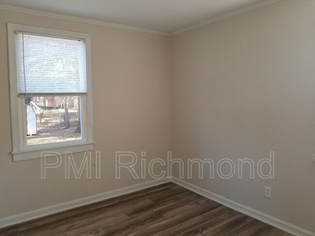 Building Photo - 1213 Keswick Ln