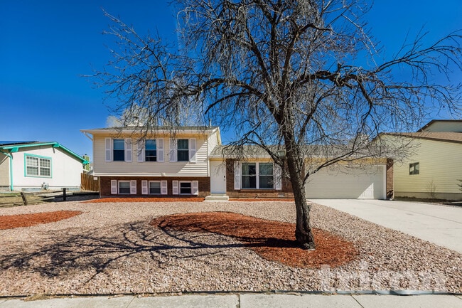 Building Photo - 6669 Gambol Quail Dr E