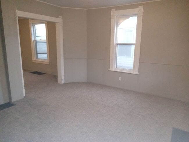 Building Photo - Large 5 Bedroom SW Canton Home for Rent