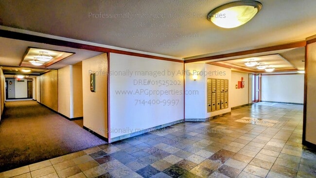 Building Photo - 7113 Apricot Dr