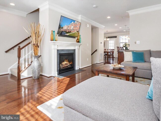 Building Photo - 1047 Ironwood Ln