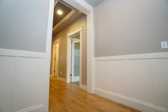 Building Photo - 2303 E Fratello St