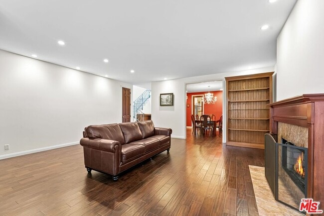 Building Photo - 16015 W Northfield St