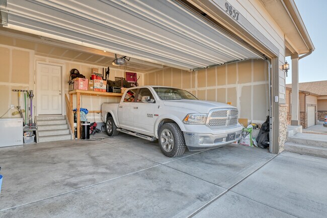 Building Photo - 9857 Beckham St