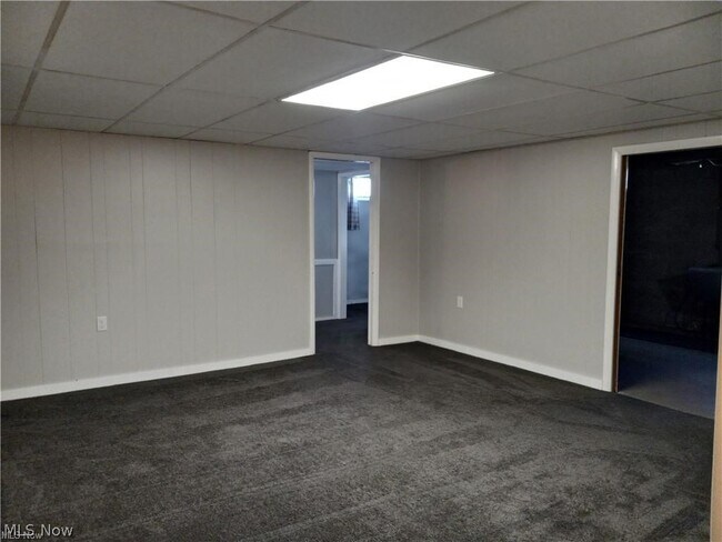 Building Photo - 567 Stetler Ave