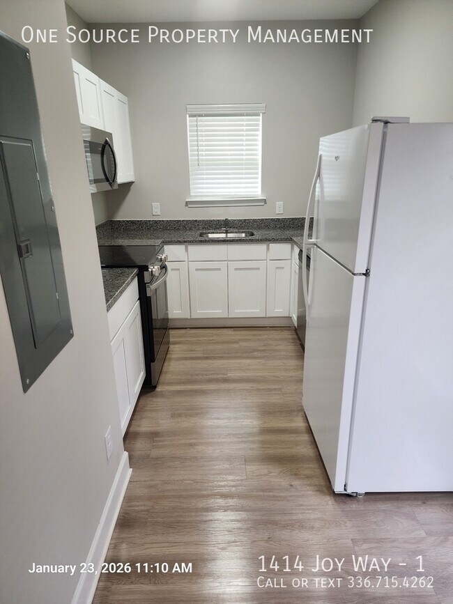 Building Photo - 1414 Joy Wy