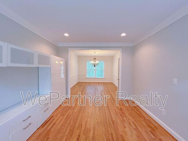 Building Photo - 280 Graystone Way