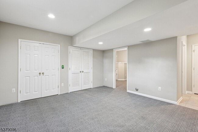 Building Photo - 91 Mountain Blvd