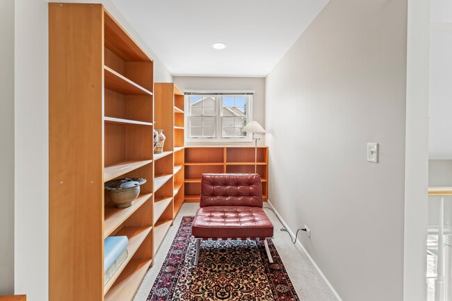 Building Photo - 566 W Bridge View Ct