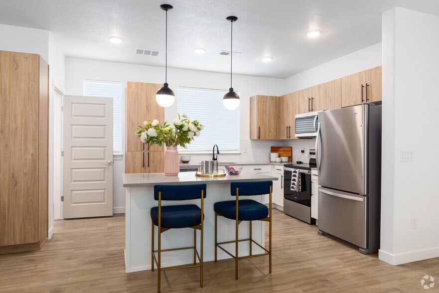 2BR, 2.5BA - 1,482SF - The Austin Townhomes