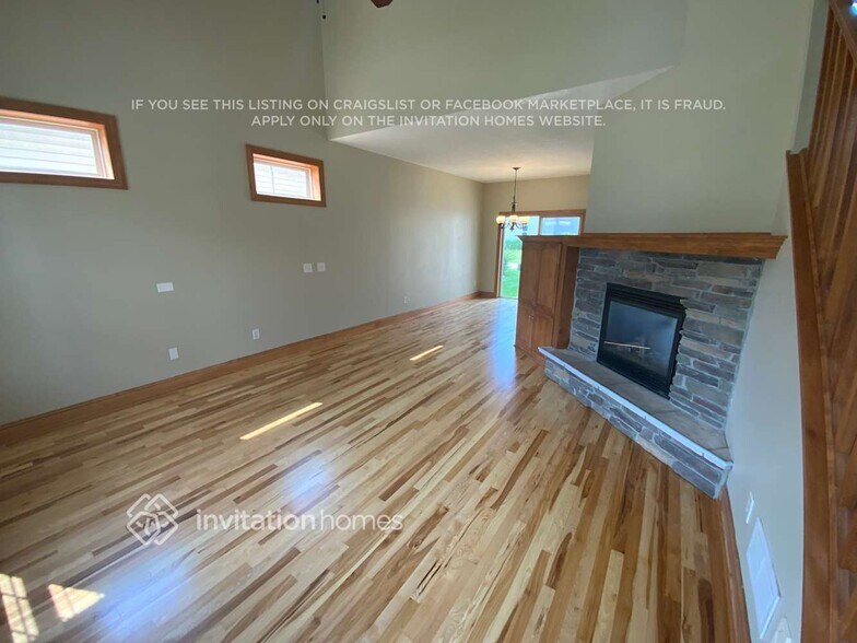 Building Photo - 3038 Walden Dr