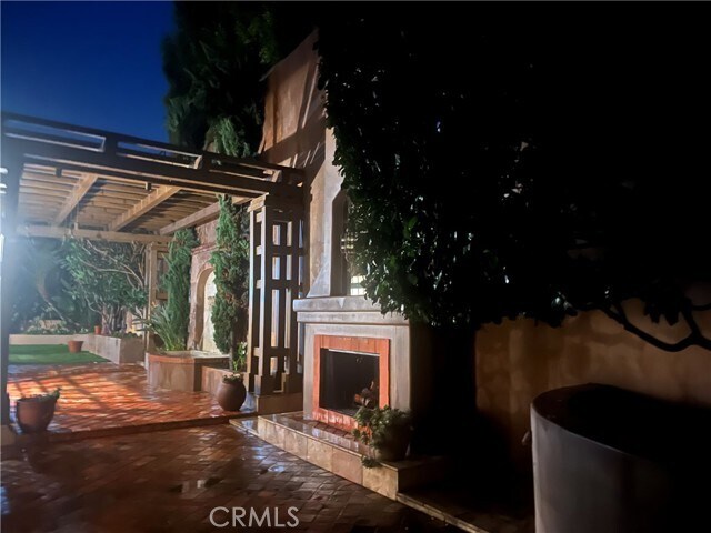 Building Photo - 1316 Beverly Grove Pl