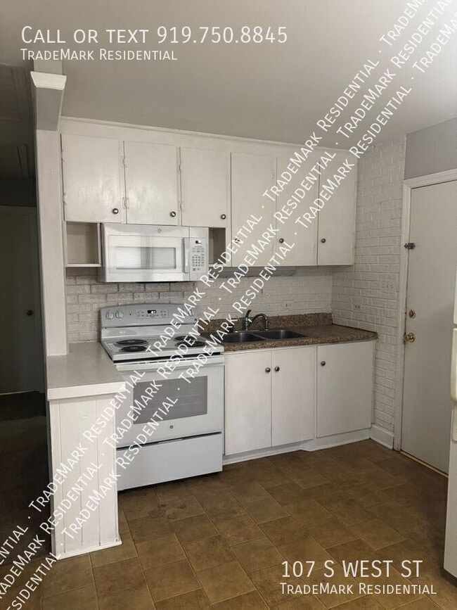 Building Photo - 107 S West St