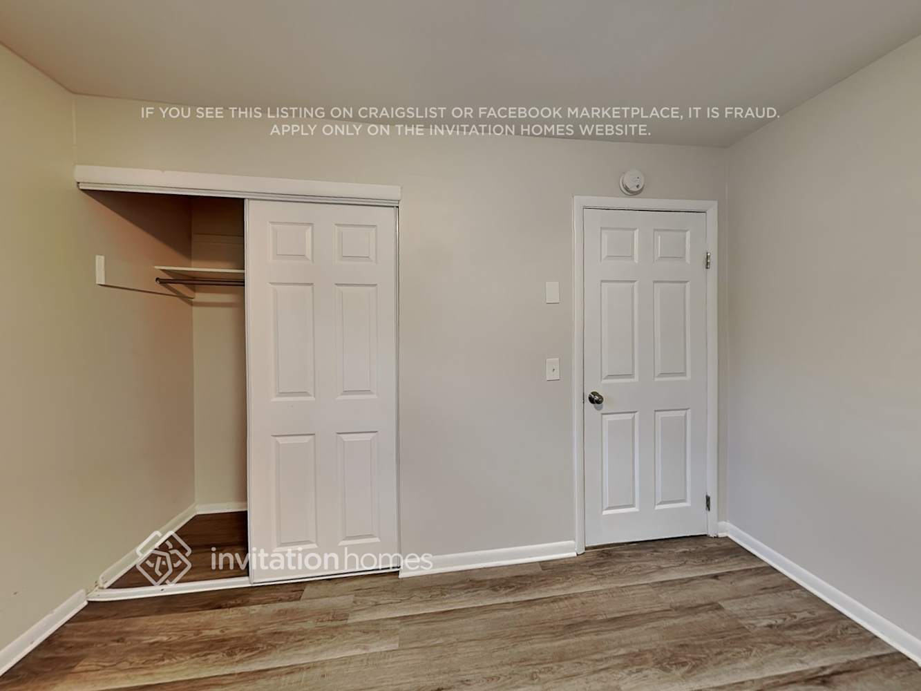 Building Photo - 562 Whispering Hills Dr