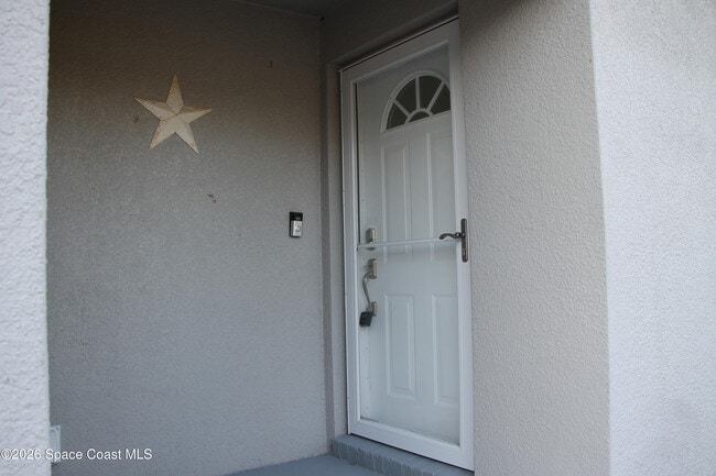 Building Photo - 904 Kensington Dr