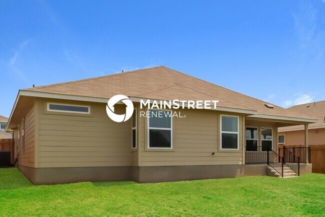 Building Photo - 3 Bedroom Pet-Friendly Home in Hutto, TX with Main Street Renewal